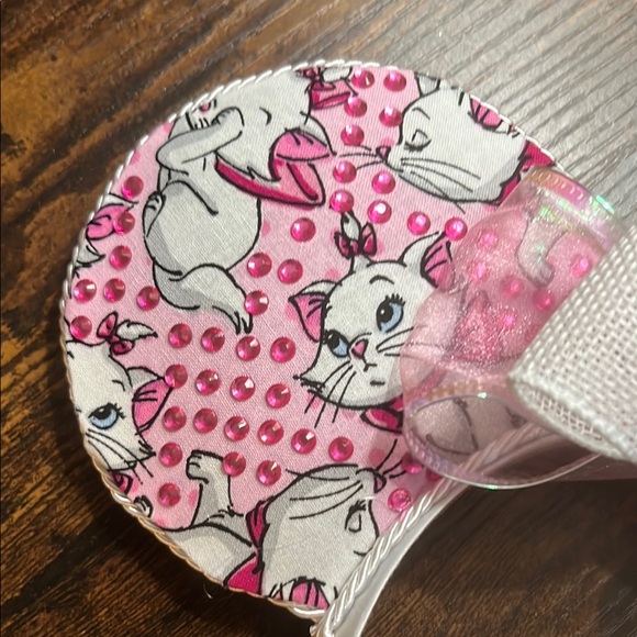 Small shop Disney Marie Cat Minnie Ears Headband - Picture 4 of 8